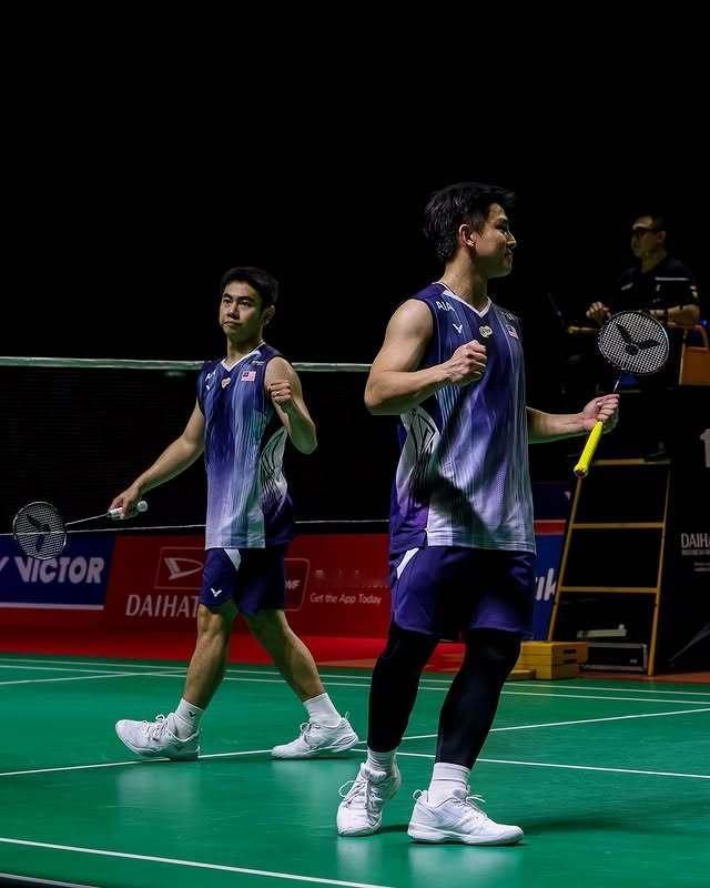 🔥飞丁首进印尼公开赛4强！吴世飞/伊祖丁🇲🇾 21-12、21-10 🇮