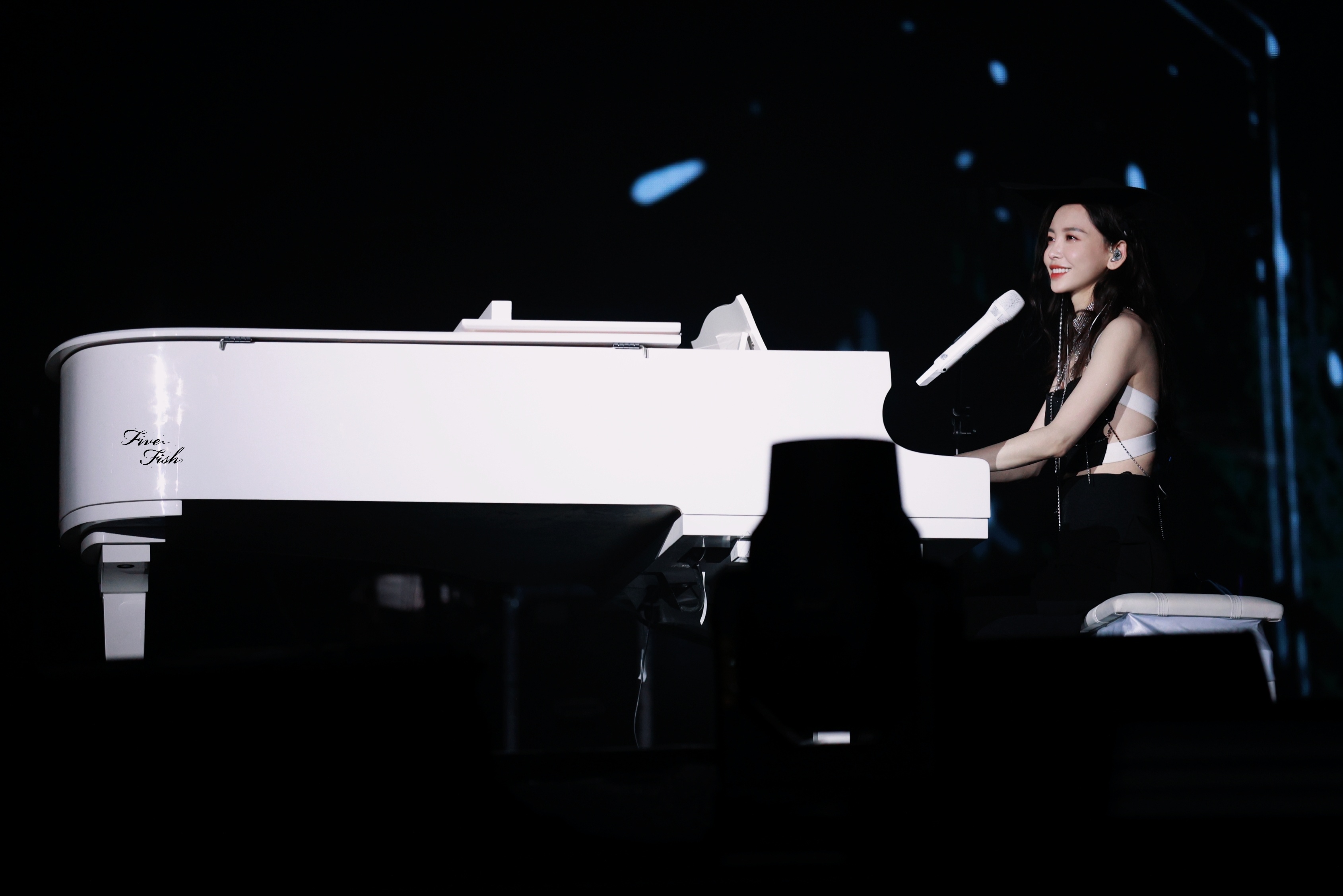 #于文文[超话]# ｜#于文文魔方视界巡回演唱会# -待编辑​​​