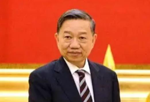 越南现在已经全方方面面、无死角地彻底慌了！越南原本打算用南北高铁做鱼饵，勾中日德