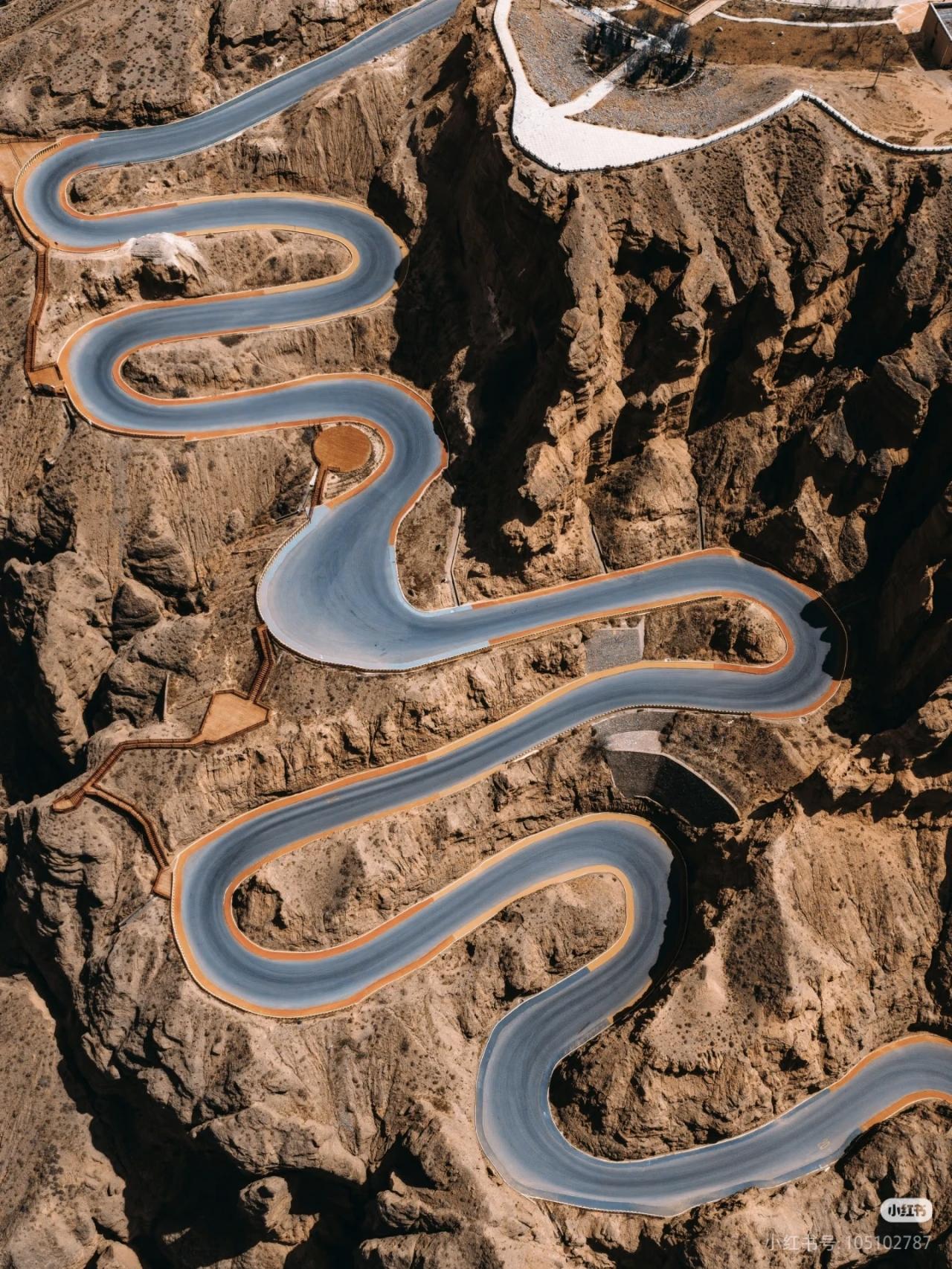 在职场，勤快可不等于能力，越勤快有时越吃亏。有些人太想“好”，陷入“认可成瘾”，