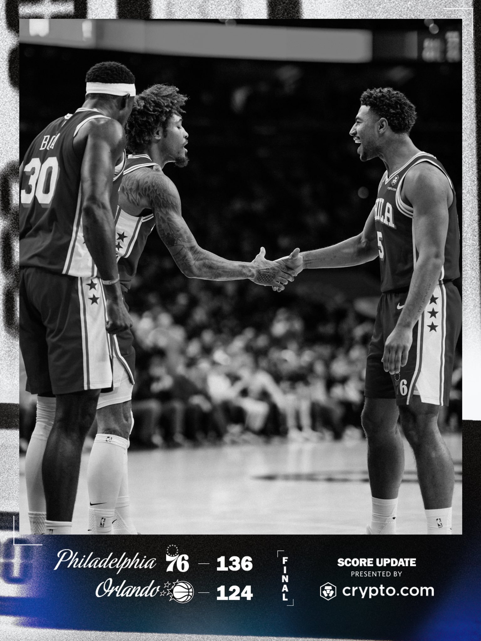 全场比赛结束：76人队主场136-124战胜魔术队，球队开局取得三连胜！马克西4