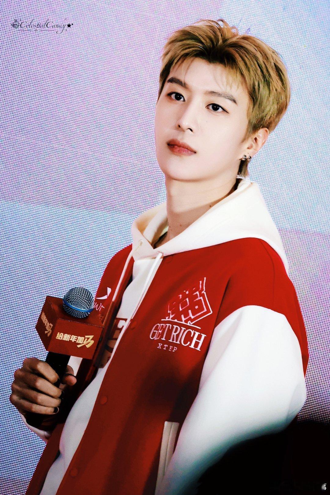 范丞丞这孩子学什么都快 空竹新手范丞丞上线即高光！上手超快悟性拉满，妥妥别人家的