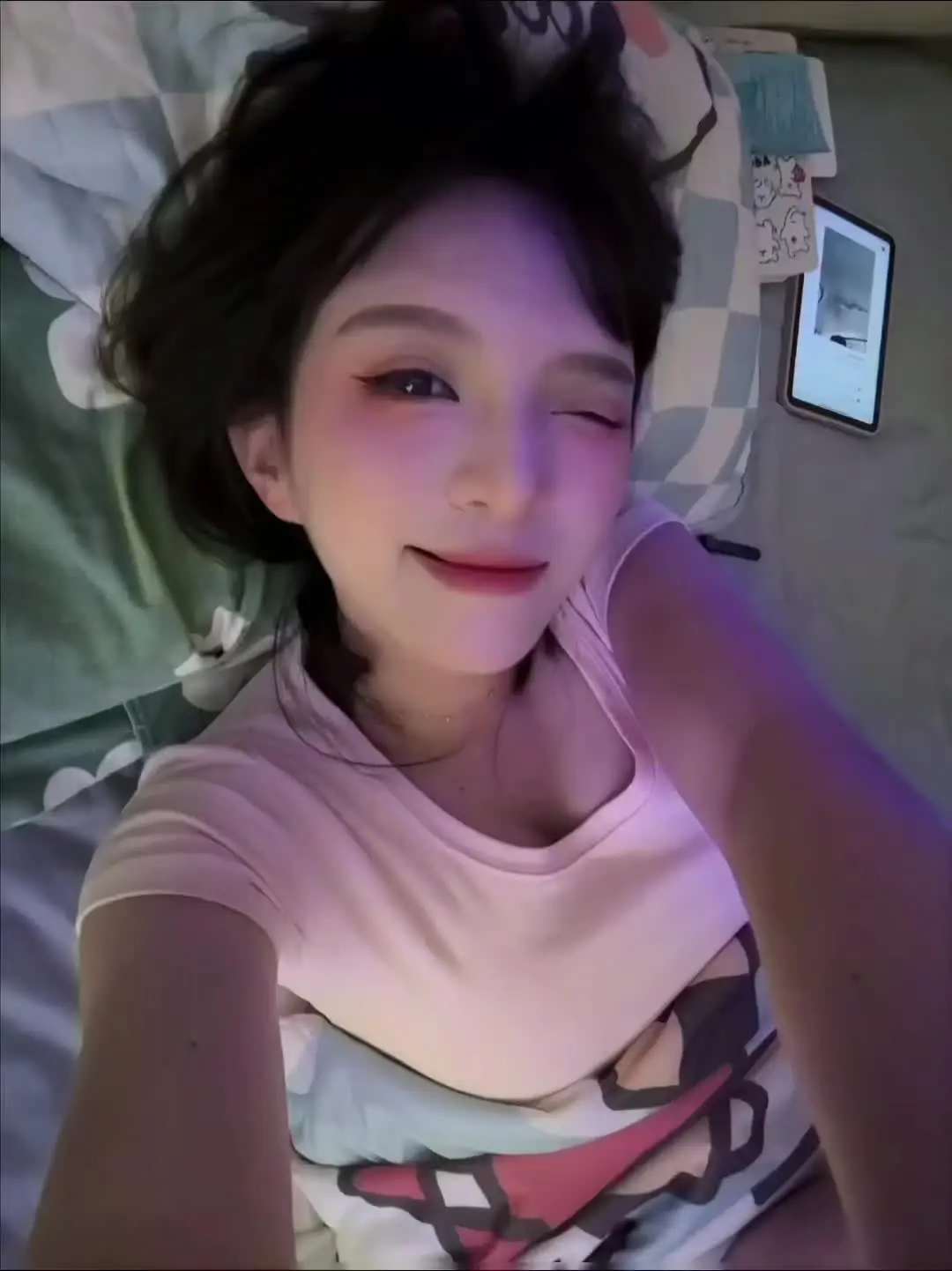 23小时59分60秒都想你 躲进二次元里过夏天