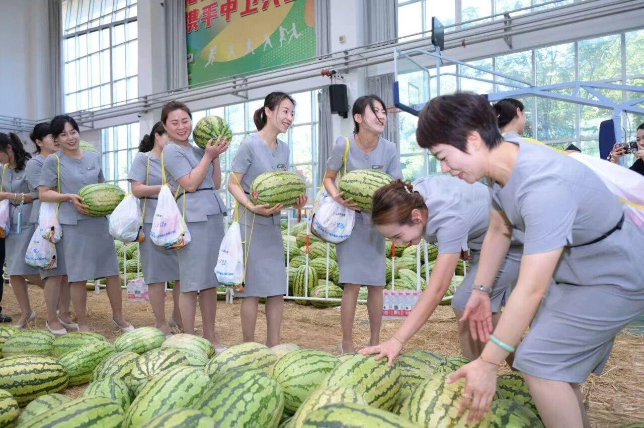 星星故乡---2026宁夏中卫半程马拉松比赛开始报名了，不用抽签。查了一下该比赛