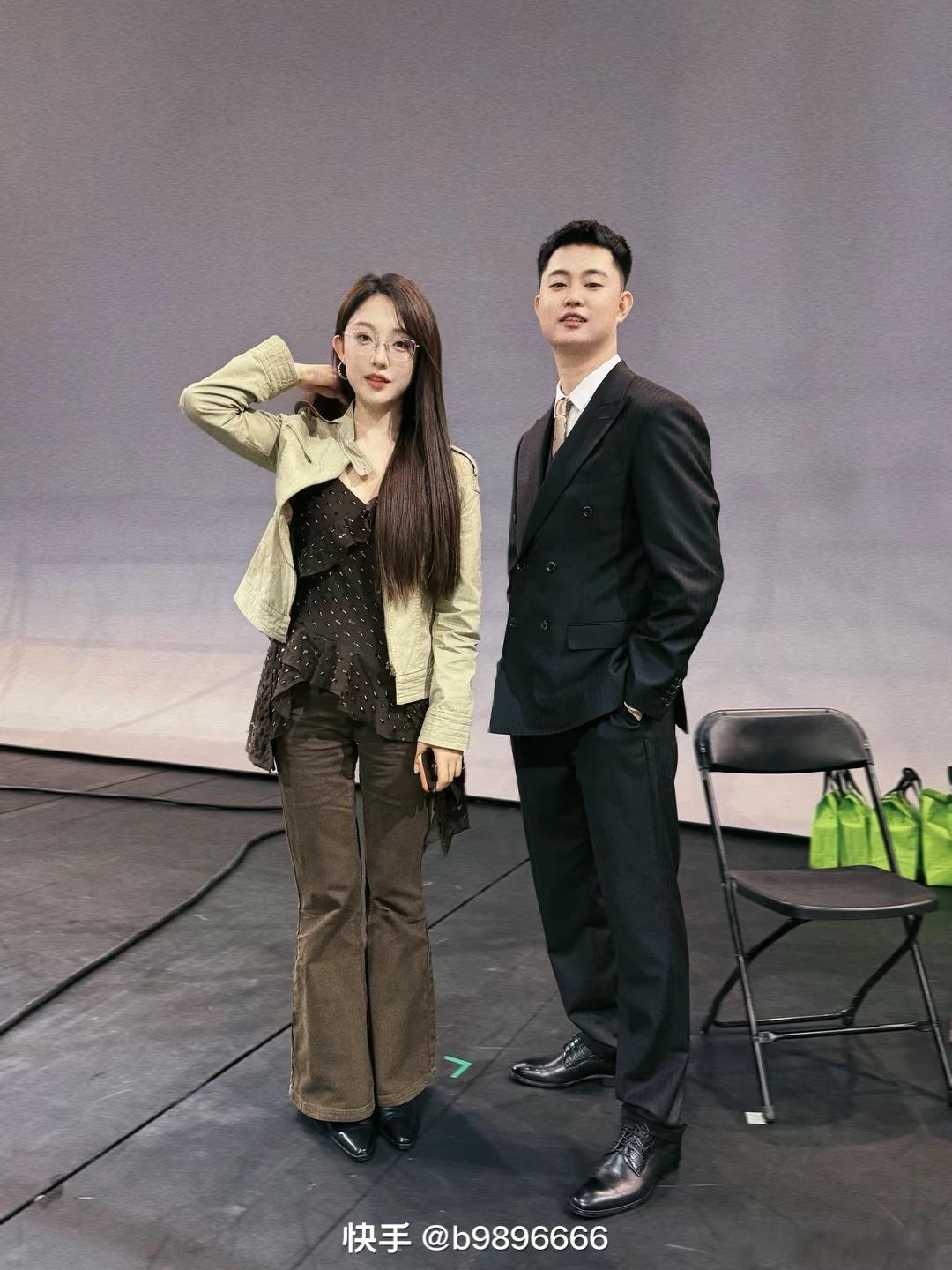 巴扎黑疑似回应仙洋：后来你会发现斤斤计较的人，不止人缘不好，心情也不好。天之道，