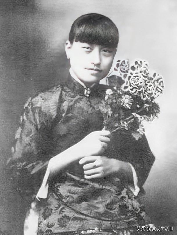 1962年4月，蒋介石曾经的妻子陈洁如，突然赴京面见周恩来夫妇。她以黄埔“师母”