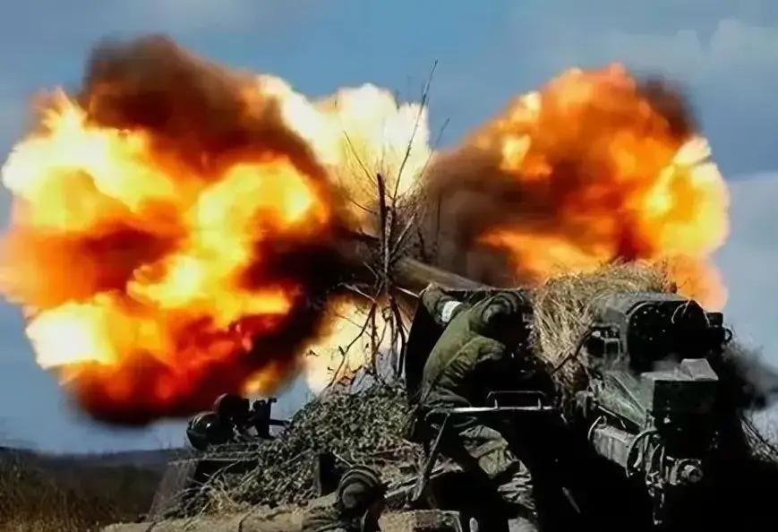 是谁先炸别人炼油厂、输油管道的？乌克兰能源部长：能源系统遭大规模导弹袭击，关键区