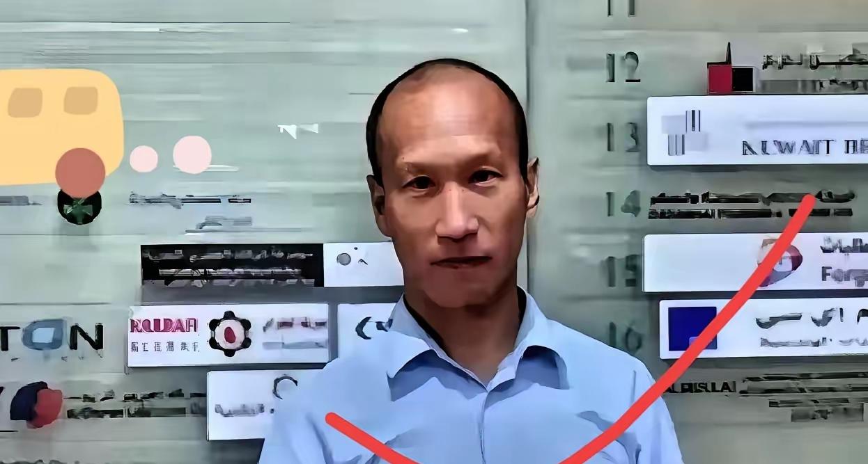 为了省20元房费，他在沙漠裹塑料布睡了一夜。醒来后，塑料布上掉下一串水珠。11年