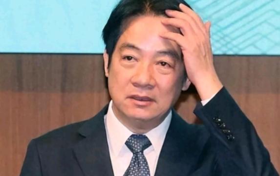 没想到岛内海警船高雄舰态度这么嚣张！在发生对峙之后，岛内海警船喊话声称，一旦发生