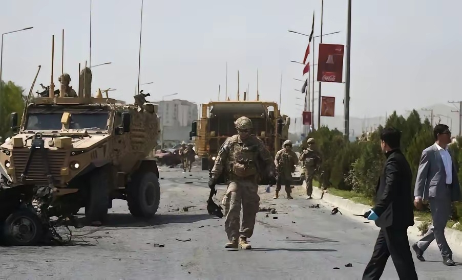 为什么大多数发达国家都不敢赶走美军基地？因为这么做能白嫖美国的安全保护，省下一大