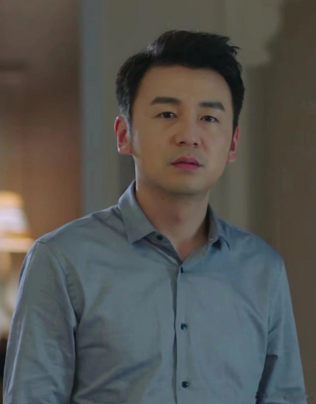 陈俊生的工资是年薪150万年薪百万看着光鲜，在上海中产开销面前根本不经花。江南微