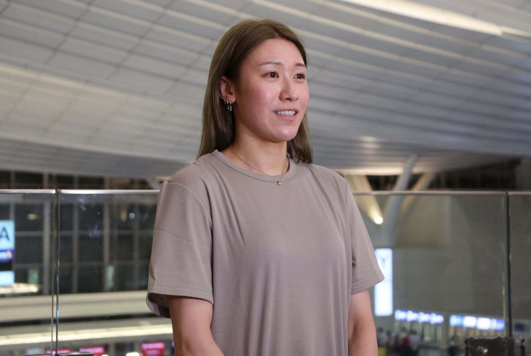 国际排坛动态日本女排石川妹昨天离开日本前往土耳其，将到新东家伊萨奇巴希报到。对于