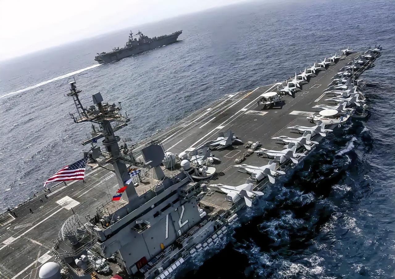 伊朗说打中了，美国说没打中；伊朗说没打中你逃啥？美国说那是战术避险！

当地时间