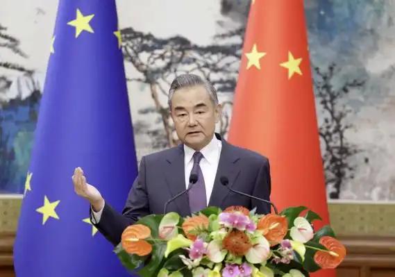 一锤敲碎蒙古稀土外运日本幻想，中蒙重申安全条约三条底线全曝光，高市早苗欧洲搅局反