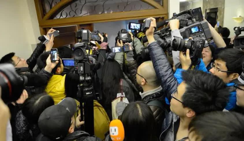 这下有意思了，美国人估计自己都没想到，煮熟的鸭子还能飞了前脚刚派兵把委内瑞拉的马