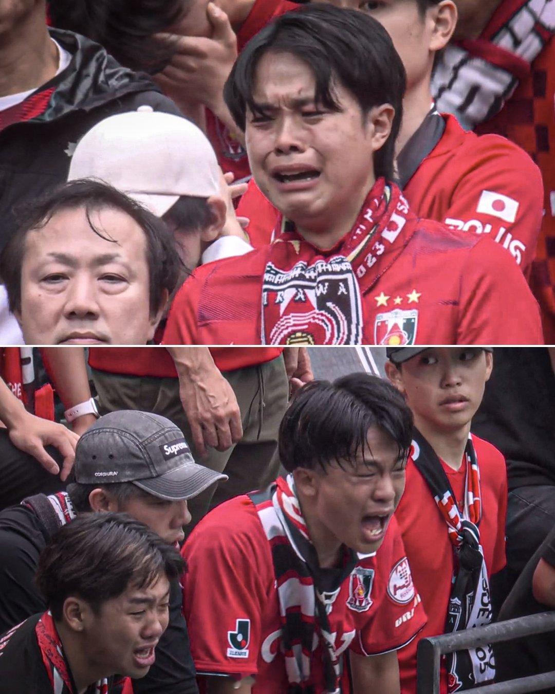 国际米兰卡尔博尼的绝杀进球把🇯🇵日本浦和红钻球迷整的悲痛欲绝。国际米兰2比1