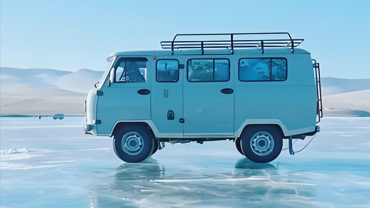 贝加尔湖冰裂8人遇难！领馆预警为何难阻悲剧？
       2月20日下午，贝加