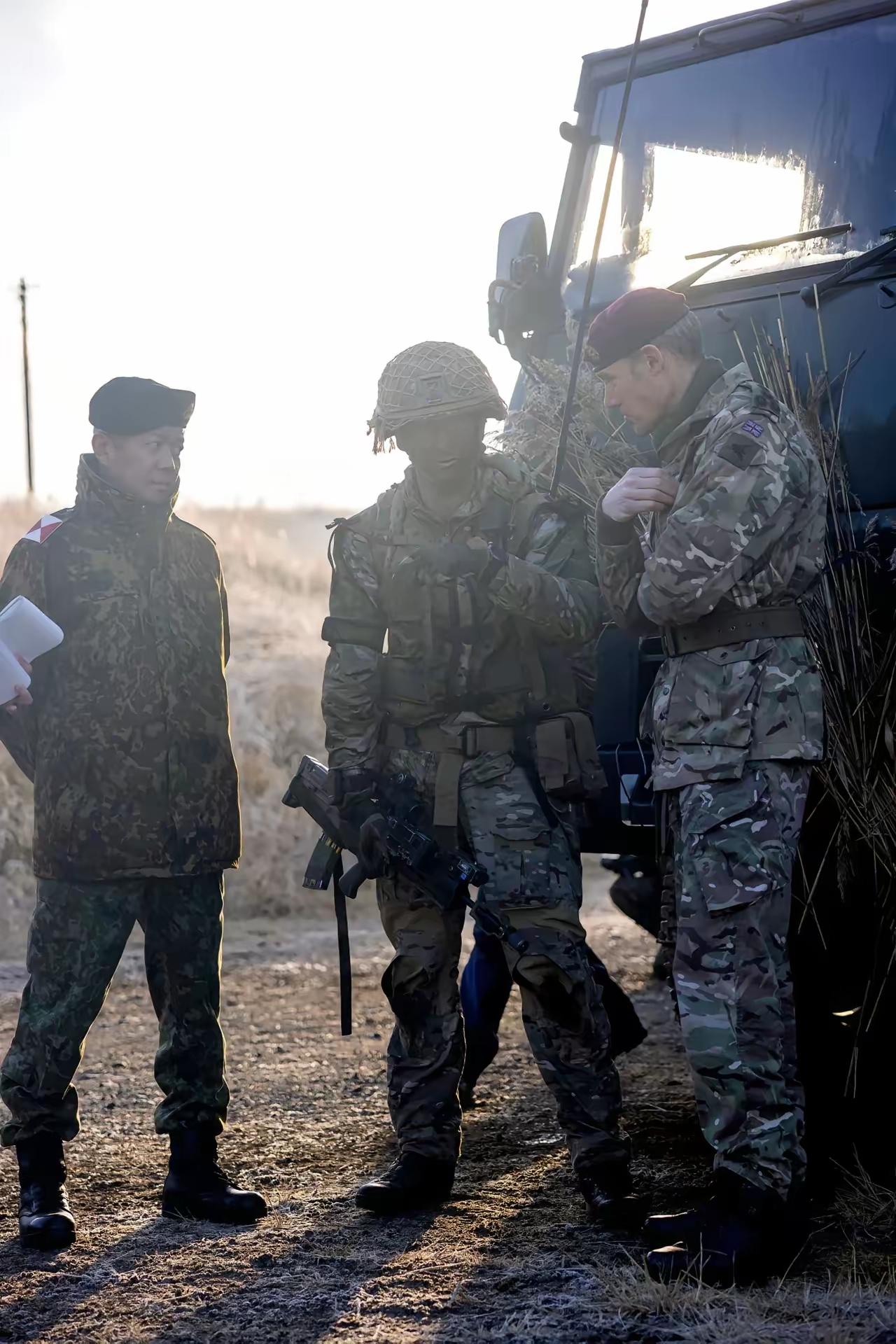 最近看新闻总觉得伊朗不太对劲，以前总听见他们喊这喊那，现在却像没了劲儿，从去年开
