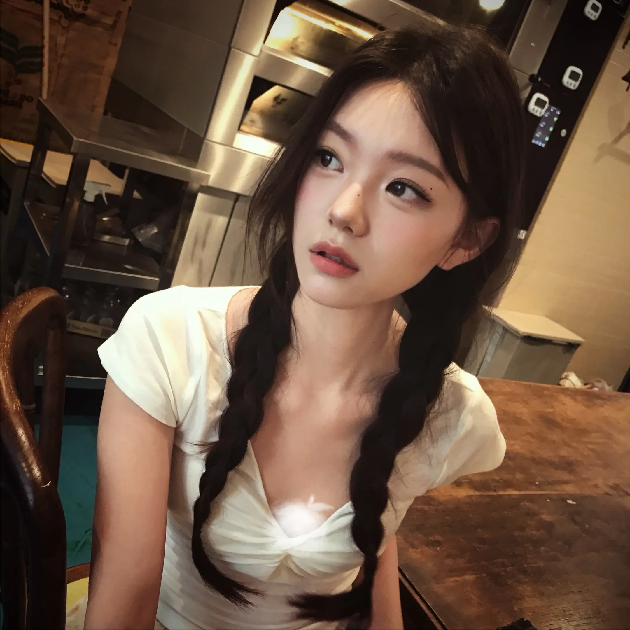 我知道过度坦诚就会失去吸引力 可我无心和别人周旋 我只想做自己
