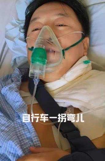 黄渤发文报平安，住院接受治疗画面曝光，手臂上到处是管子。
 
但凡刷到这段视频的