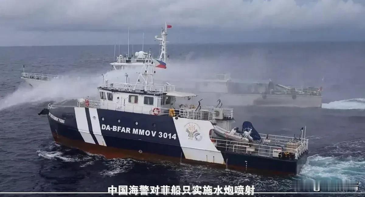 菲律宾在南海岛礁问题的咄咄逼人，我们或许可以法理治理和军事斗争两手抓。
众所周知