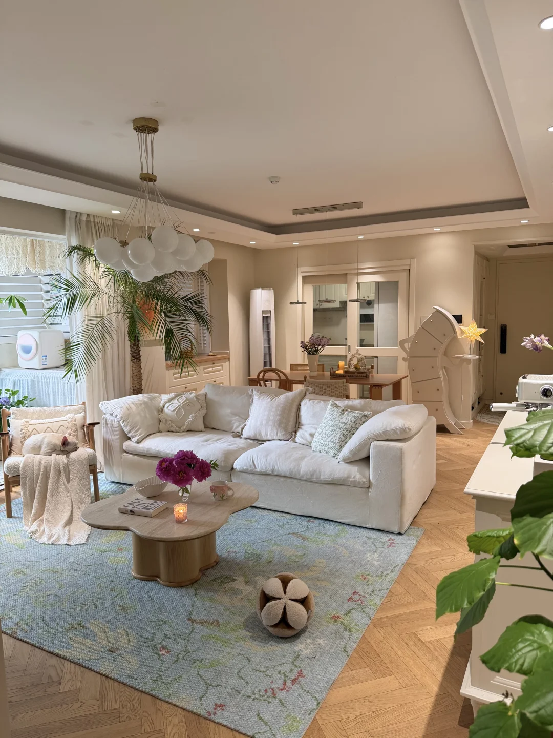 春日氛围阳台改造，好看又实用的洗衣区