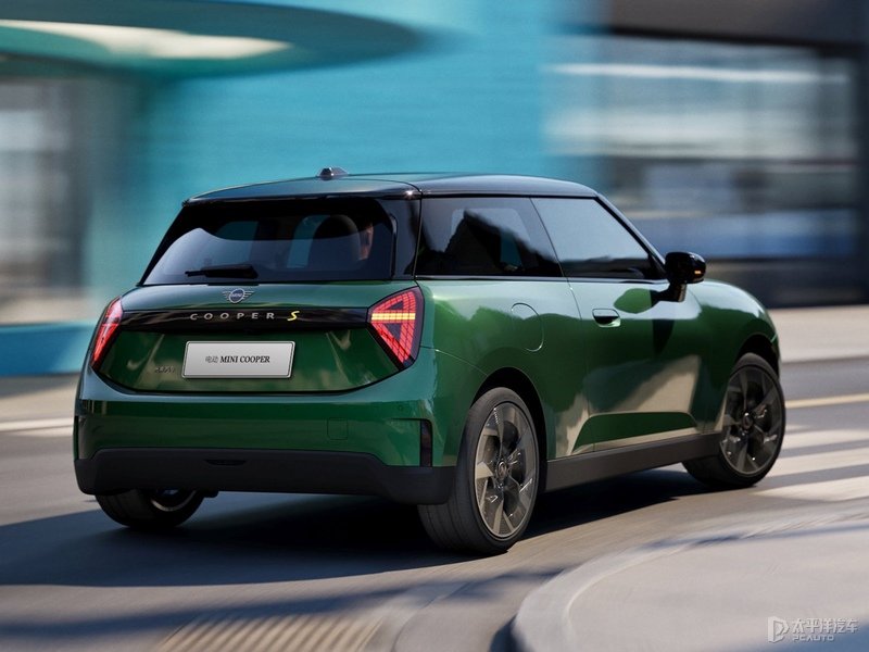 26款电动MINI COOPER上市 限时礼遇价15.38万元起