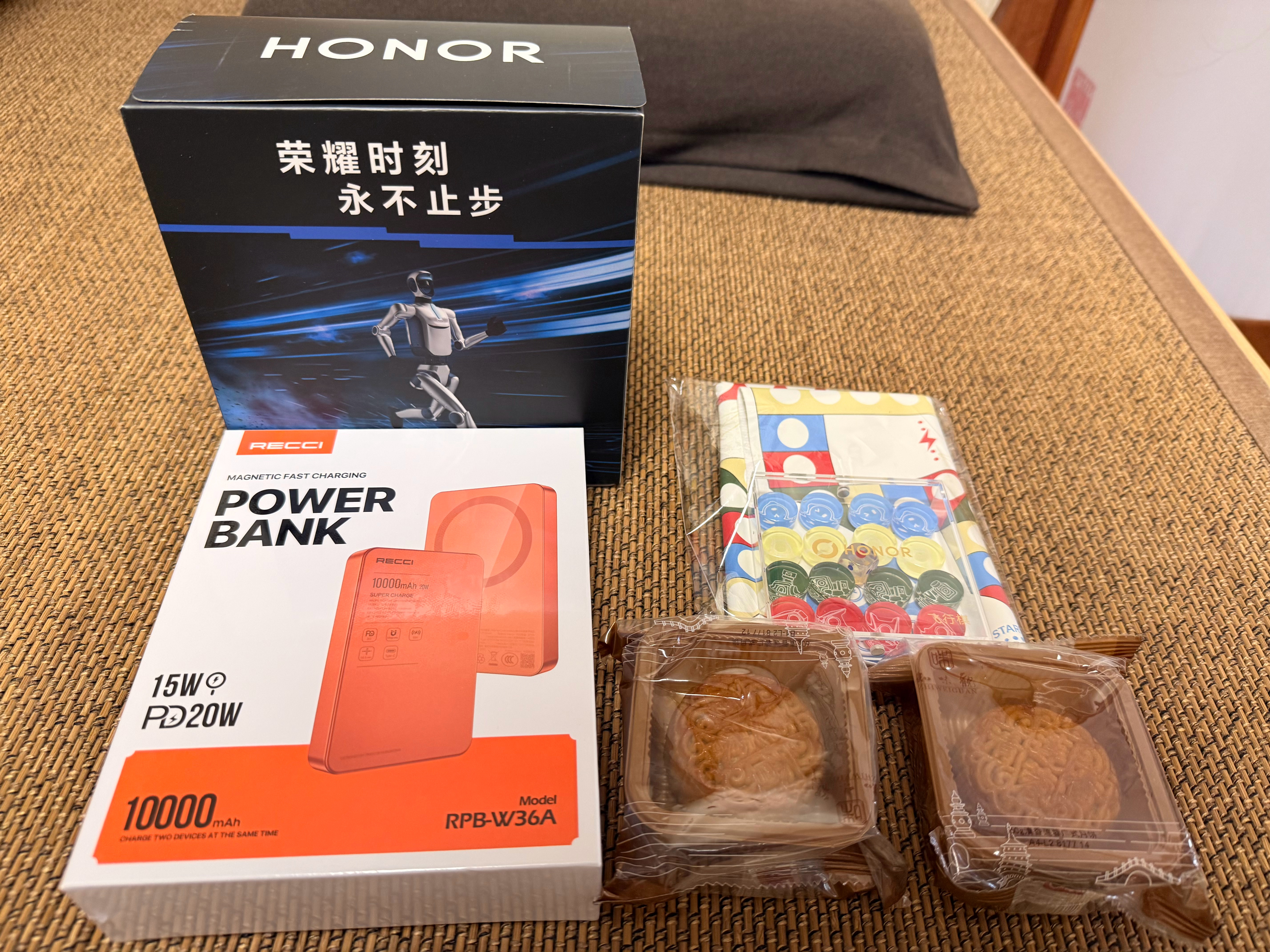 集美的中秋礼都送得这么高科技啦。[偷笑][给你小心心][给你小心心][给你小心心