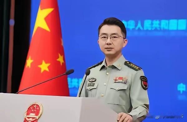 时隔55年！国防部重磅发声，菲律宾霸占中业岛该归还了
 
5月18日，国防部例行