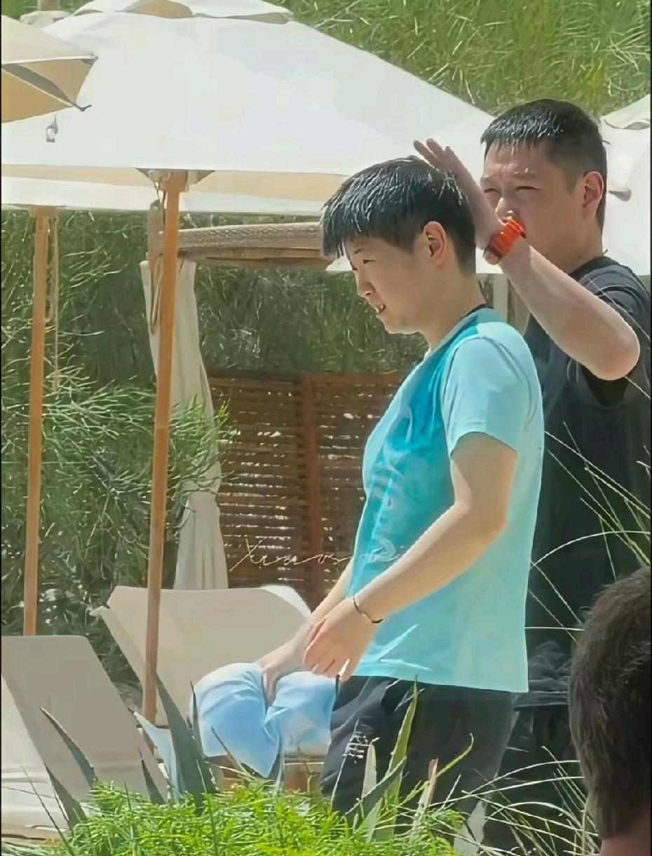 coco，无论谁离开莎莎，请你一定一定要一直陪着莎莎，陪她勇闯乒坛风云；说实在的