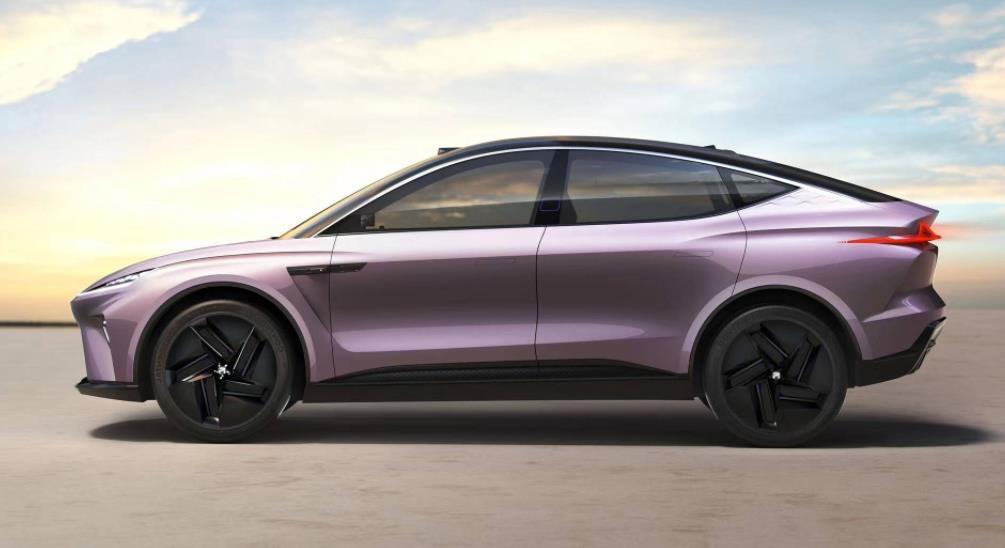 汽车智能座舱的高端玩家：R汽车ES33解锁千车千面个性体验。
 
上汽上新了最近