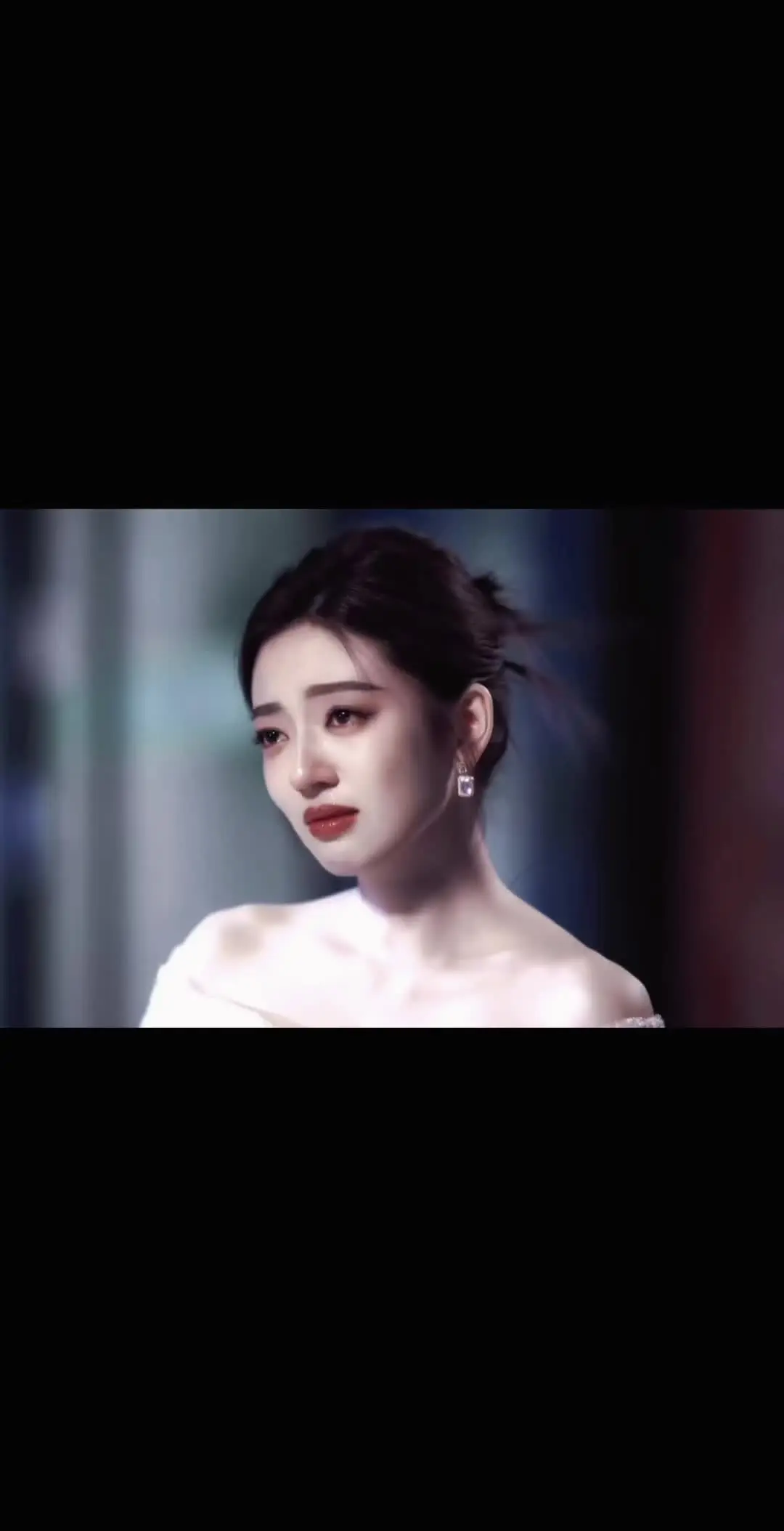 哭都这么美啊