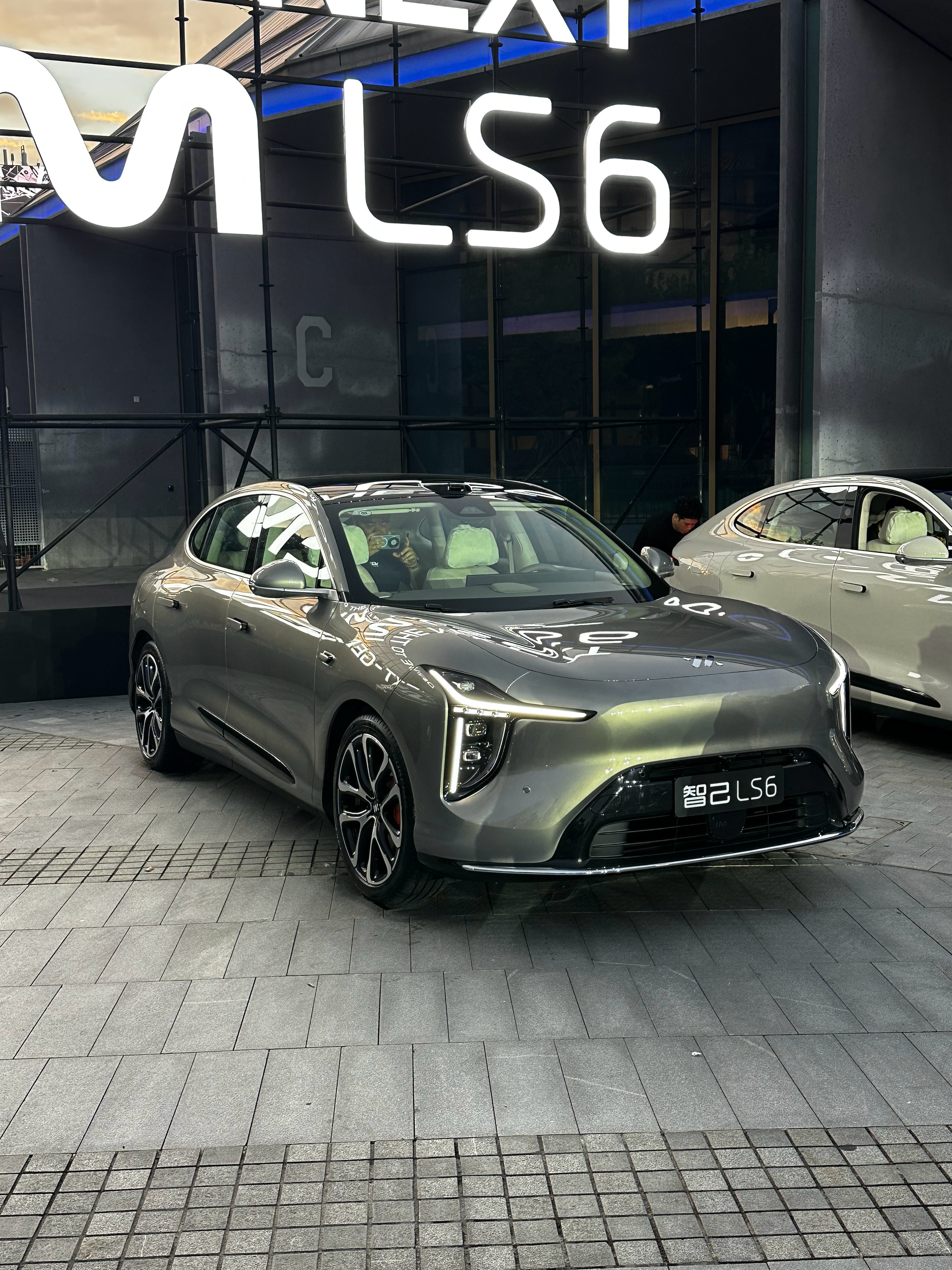 LS6的颜色选图1行么 ​​​