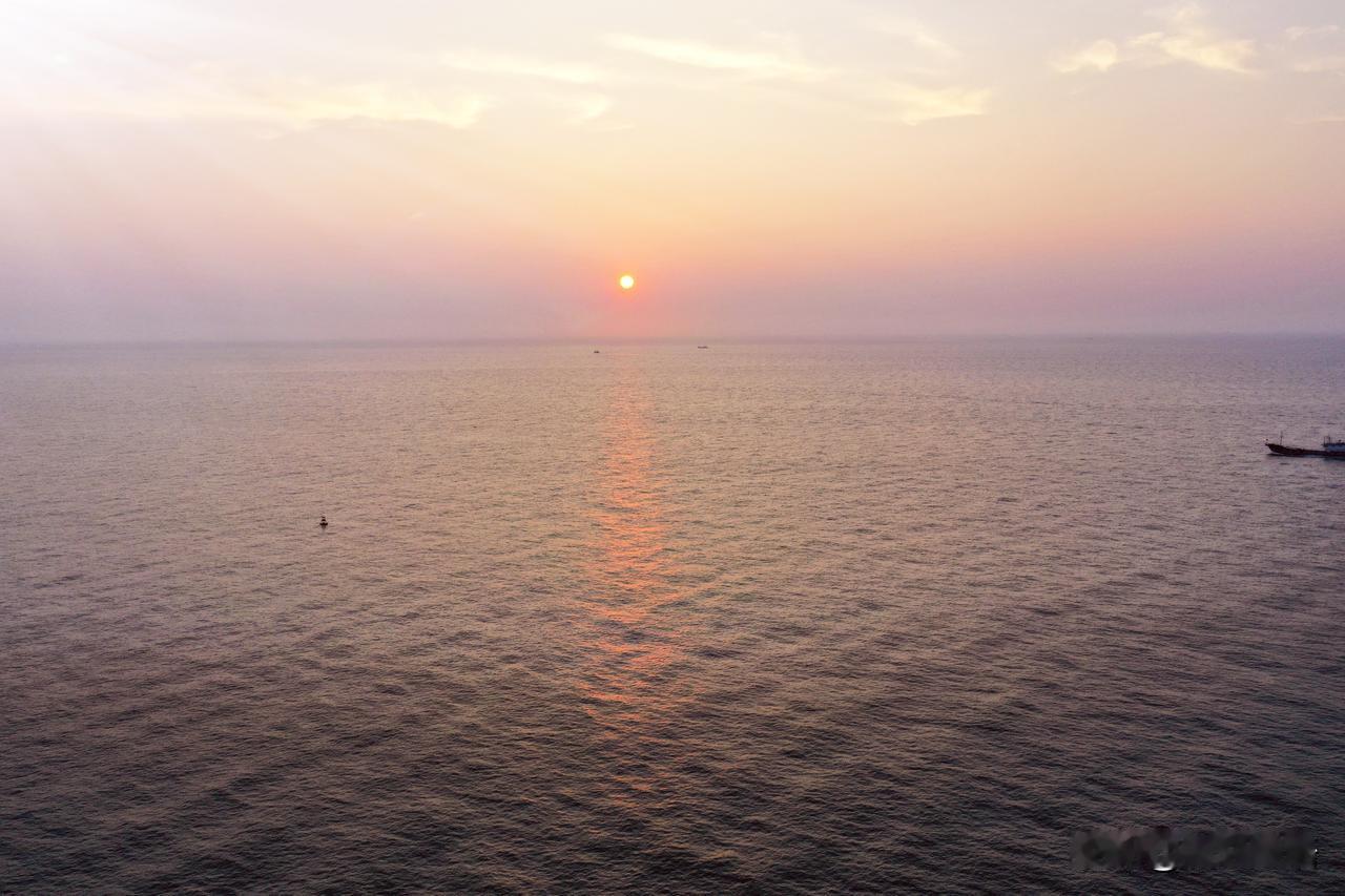 2026年9月26日，浙江省舟州市嵊泗县嵊山岛，凌晨四点半起床，包车前往东崖绝壁