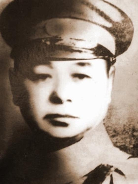 1948年，范绍增乔装打扮，准备离开上海，却不知国民党特务已经布下天罗地网，不久