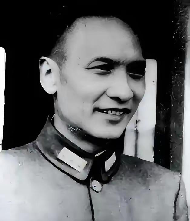1949年12月，云南昆明。蒋介石从重庆发来密电，仅八字：“情有可原，罪无可逭。
