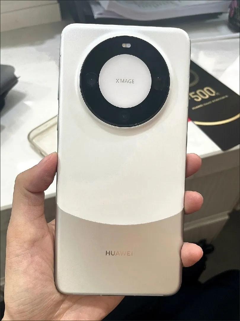 4090显卡禁售了，大洋对面下坡路走的有点快啊，现在只能禁一下显卡刷存在感了吗。