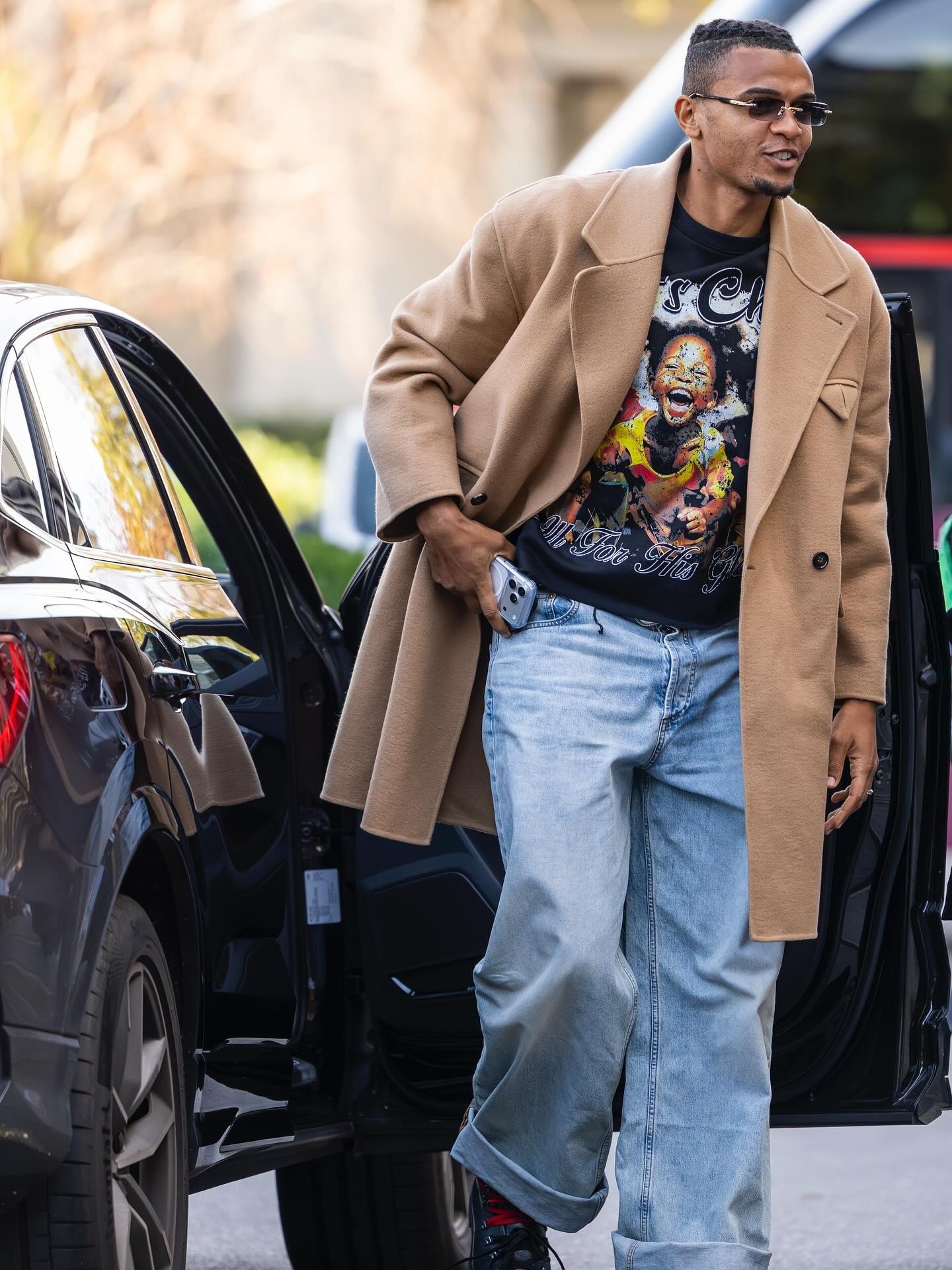 国际米兰后卫阿坎吉抵达瑞士国家队训练基地俨然一个大佬[打call][打call]