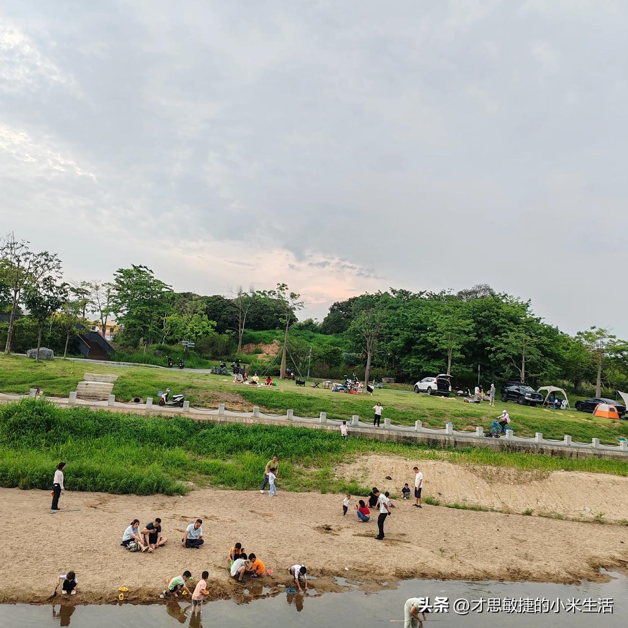 五一假期结束了，
大家发现没有，
即使没有出去旅游，
每天也过的非常忙，
一转眼