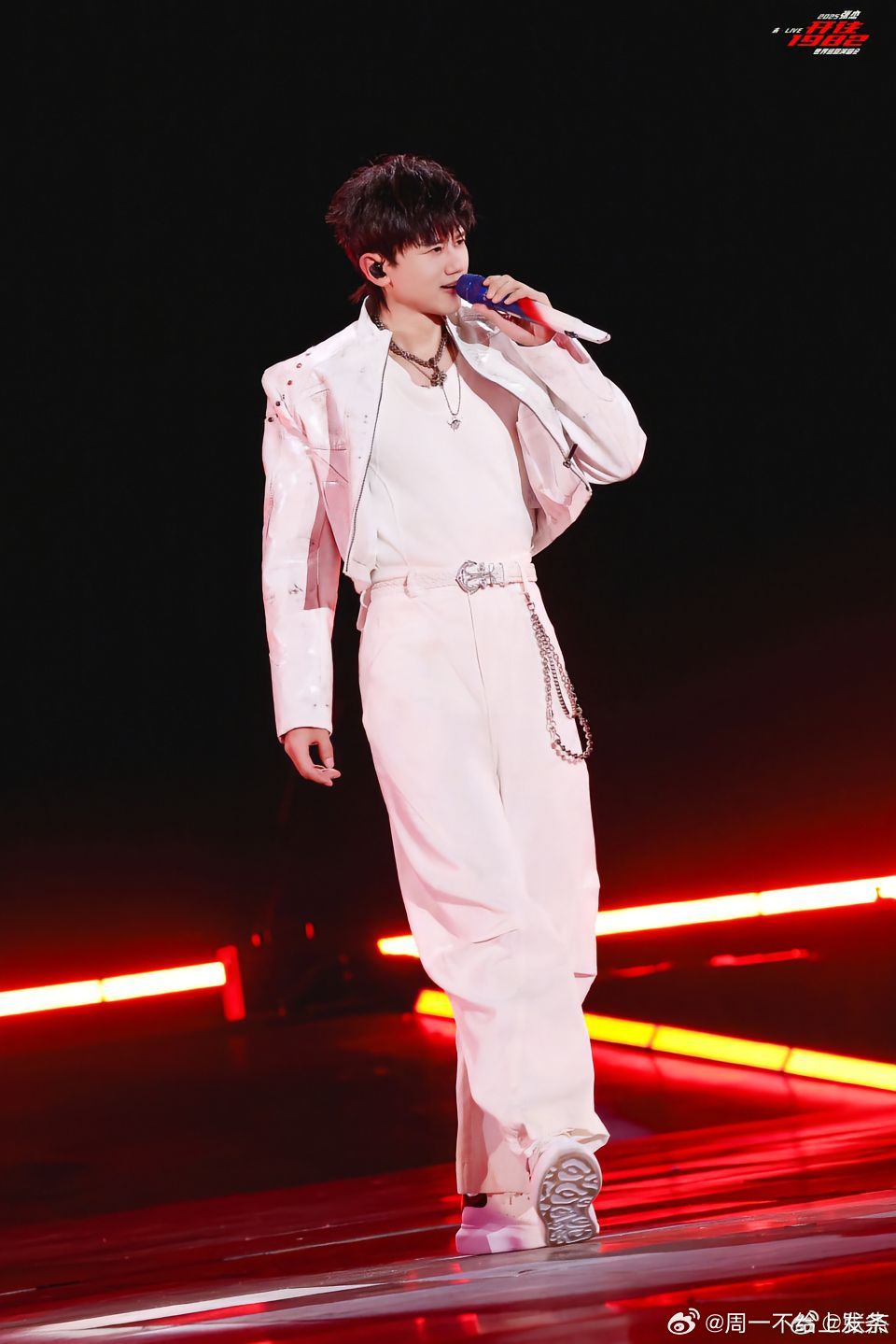 张杰演唱会抢票张杰2026鸟巢演唱会首轮开票，3月27-29日三场共12万张票，