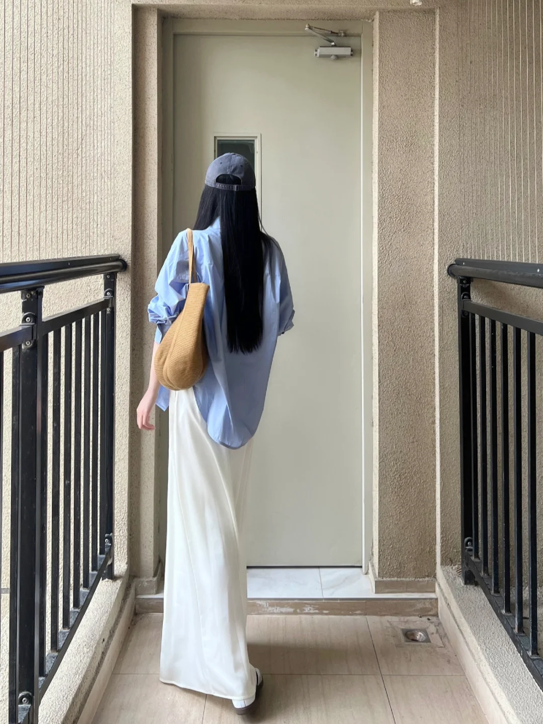 多穿点美女感的衣服！