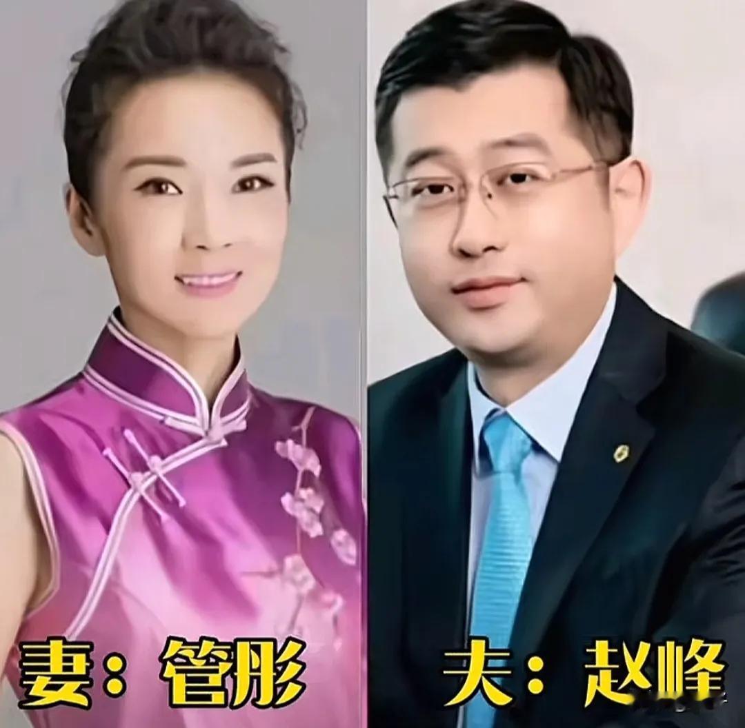 携手走过风雨太浪漫。
夫妻二人相互配合、彼此包容,将小家庭打理得井井有条—管彤