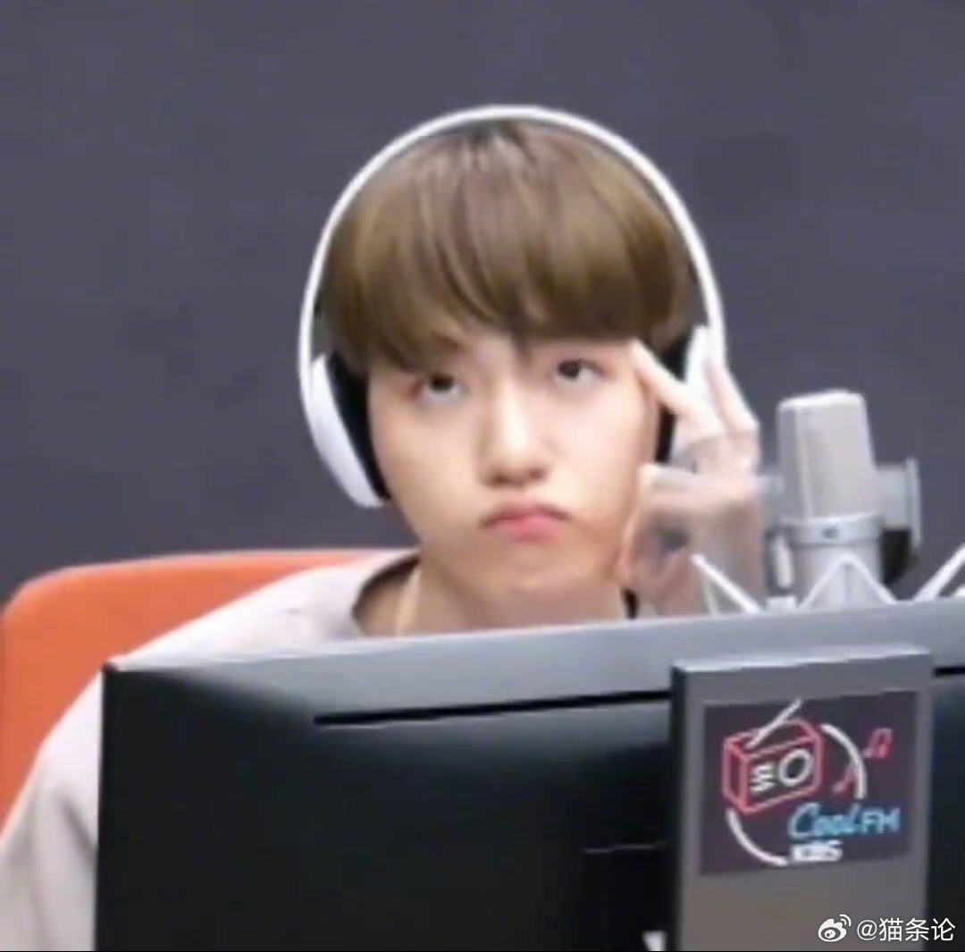 边伯贤跺脚变身你有这么萌的小狗宝进入kpop ​​​