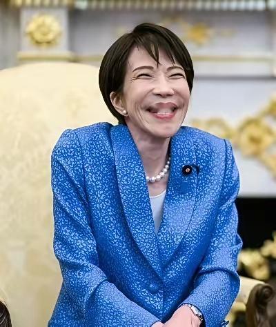 图一，面对澳大利亚总理图二，面对美国总统图三，在日本国内