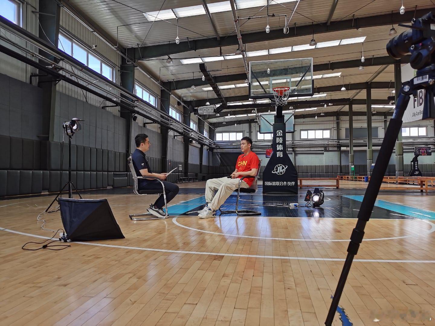 赵继伟太牛了 当年为国而战的采访含金量还在提升！