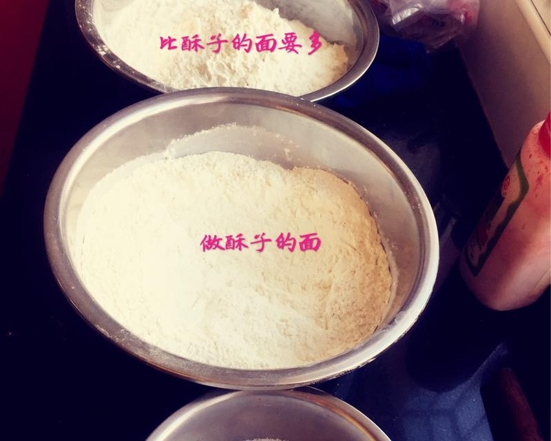一人一道年夜菜 年夜菜糕点之马蹄酥马蹄酥口感酥、脆、香、甜，存放时间长，不易变质
