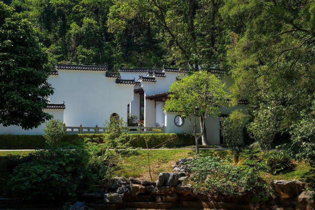 上市之路，千万别当“甩手掌柜”！很多老板有个致命误区：觉得上市找好券商、写好招股