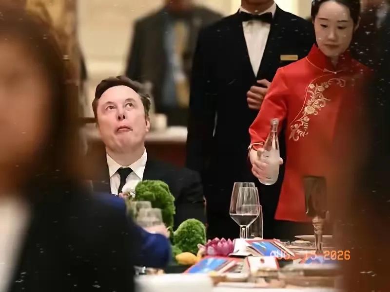 马斯克反水中国是早晚的事。目前的捧杀中国是他的权宜之计。能够对中国构成战略威胁的
