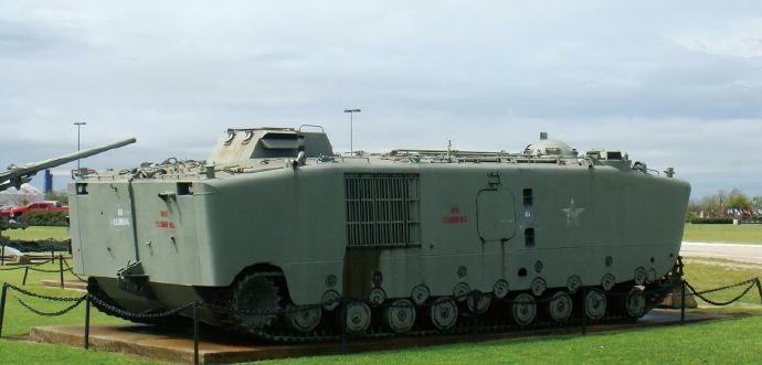 每天认识一件兵器 美国LVTP-5两栖装甲车LVTP-5（Landing Veh