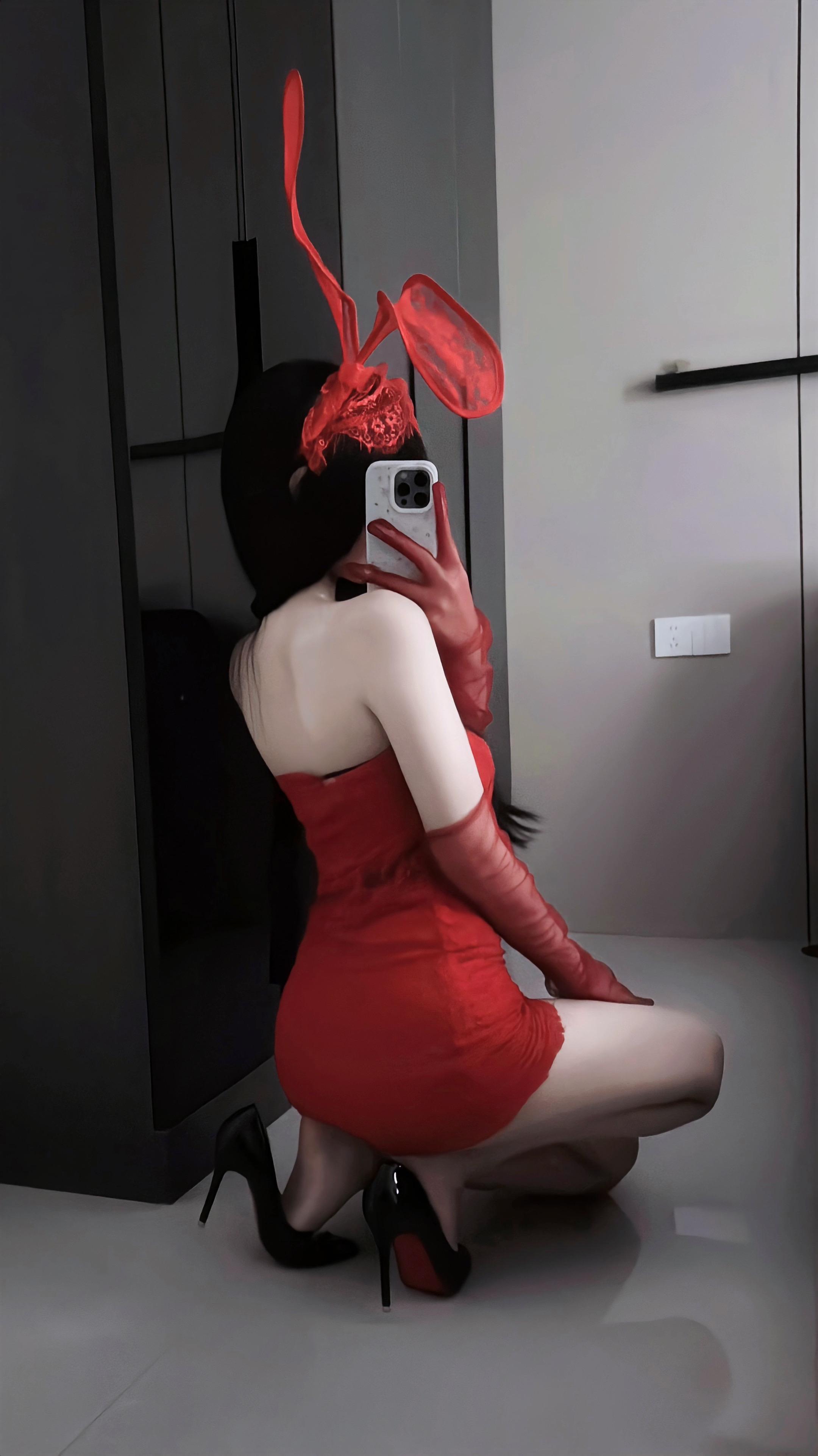 红色